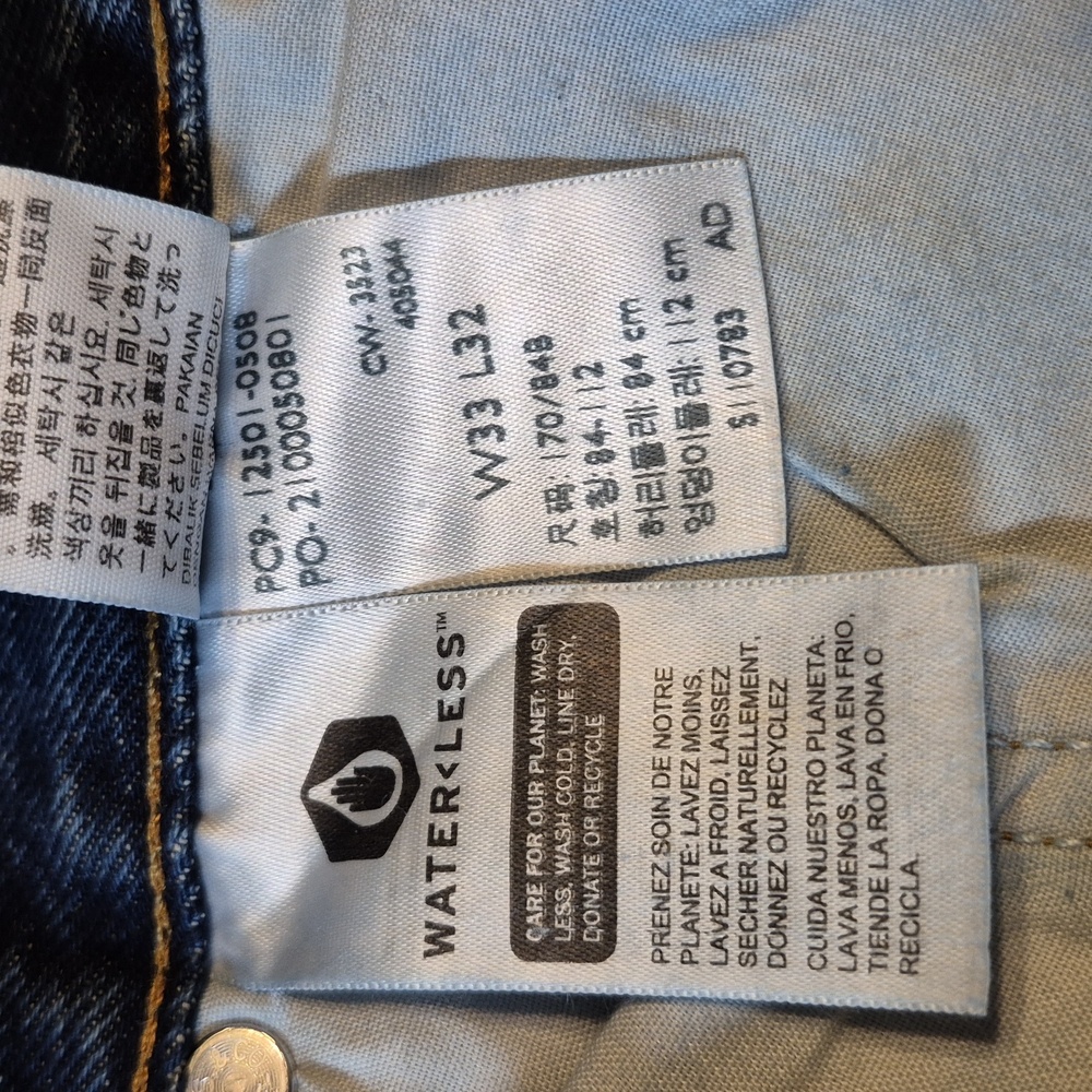 NWT•Woman's Levi's 501 Original•High Rise•Button Fly•W33/L32•100%Cotton - Picture 4 of 12
